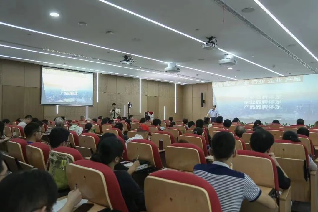 家門口的好服務(wù) 上海公共文化服務(wù)高質(zhì)量發(fā)展案例100+助力影視教育